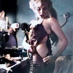 marilyn monroe trying to pull herself together